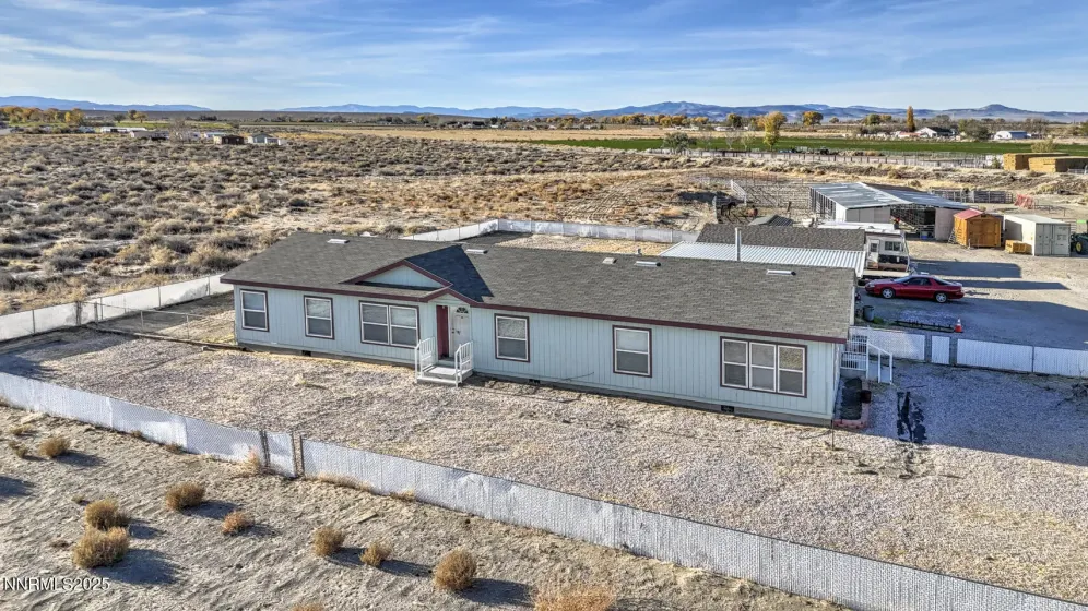 3717 Hillsboro, Fallon, Nevada 89406, 3 Bedrooms Bedrooms, ,2 BathroomsBathrooms,Residential,Residential,Hillsboro,250059029