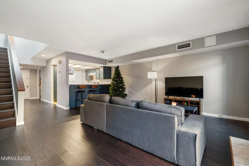 4233 Baker, Reno, Nevada 89509, 3 Bedrooms Bedrooms, ,3 BathroomsBathrooms,Residential,Residential,Baker,250059031