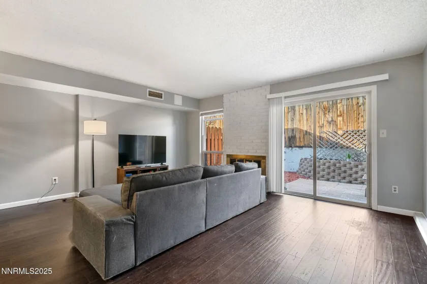 4233 Baker, Reno, Nevada 89509, 3 Bedrooms Bedrooms, ,3 BathroomsBathrooms,Residential,Residential,Baker,250059031