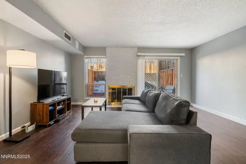 4233 Baker, Reno, Nevada 89509, 3 Bedrooms Bedrooms, ,3 BathroomsBathrooms,Residential,Residential,Baker,250059031