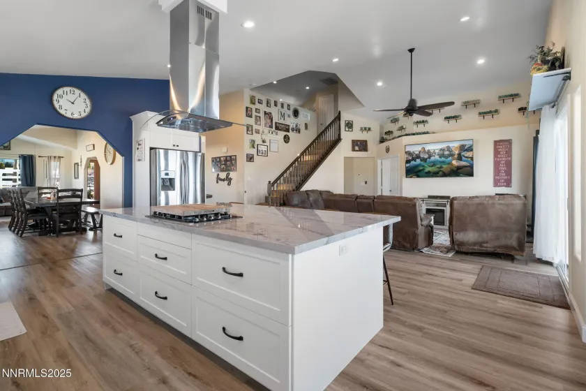 8495 Eaglenest, Sparks, Nevada 89436, 5 Bedrooms Bedrooms, ,4 BathroomsBathrooms,Residential,Residential,Eaglenest,250059032