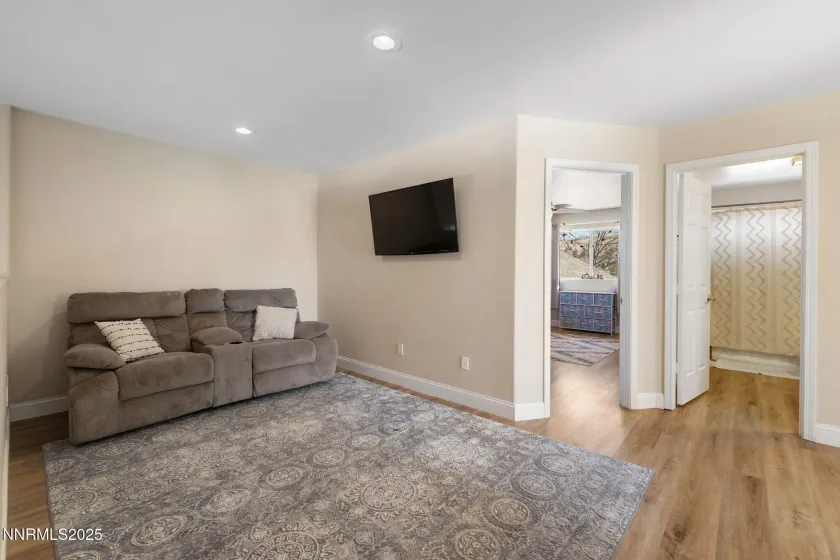 8495 Eaglenest, Sparks, Nevada 89436, 5 Bedrooms Bedrooms, ,4 BathroomsBathrooms,Residential,Residential,Eaglenest,250059032