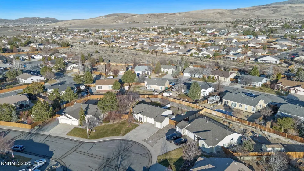 7766 Corneta, Sparks, Nevada 89436, 3 Bedrooms Bedrooms, ,2 BathroomsBathrooms,Residential,Residential,Corneta,250059034