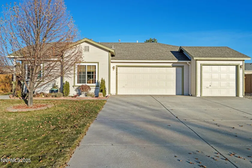 7766 Corneta, Sparks, Nevada 89436, 3 Bedrooms Bedrooms, ,2 BathroomsBathrooms,Residential,Residential,Corneta,250059034