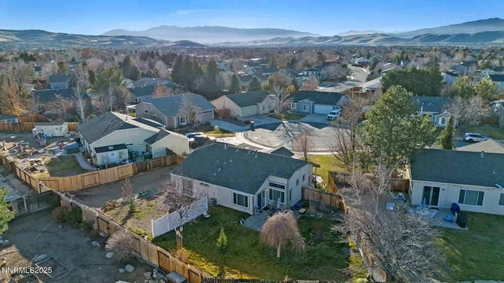 7766 Corneta, Sparks, Nevada 89436, 3 Bedrooms Bedrooms, ,2 BathroomsBathrooms,Residential,Residential,Corneta,250059034