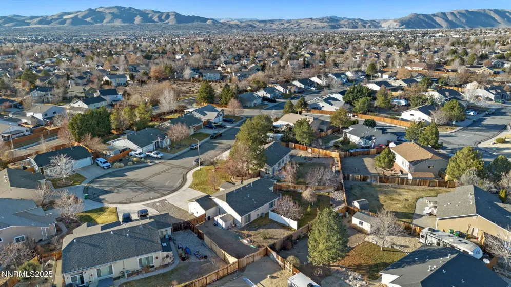 7766 Corneta, Sparks, Nevada 89436, 3 Bedrooms Bedrooms, ,2 BathroomsBathrooms,Residential,Residential,Corneta,250059034