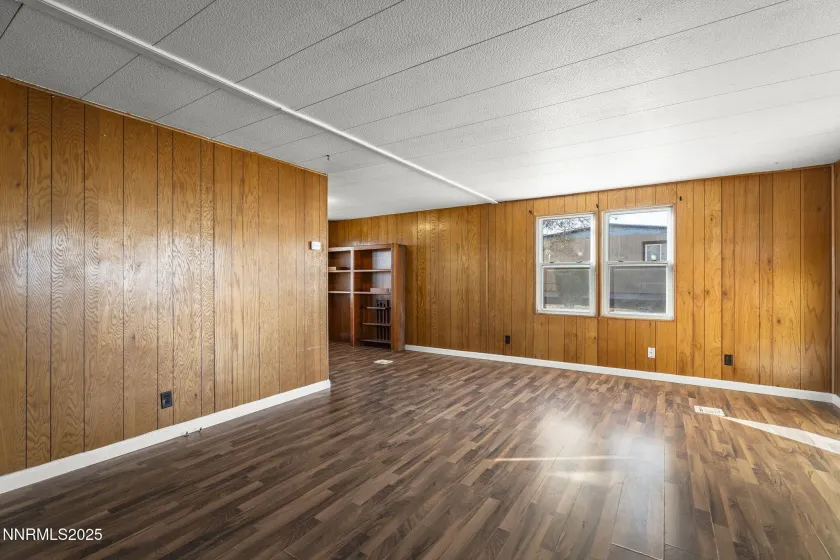 230 Penelope, Sun Valley, Nevada 89433, 3 Bedrooms Bedrooms, ,2 BathroomsBathrooms,Residential,Residential,Penelope,250059035