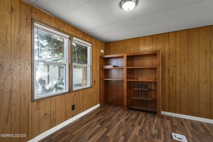 230 Penelope, Sun Valley, Nevada 89433, 3 Bedrooms Bedrooms, ,2 BathroomsBathrooms,Residential,Residential,Penelope,250059035