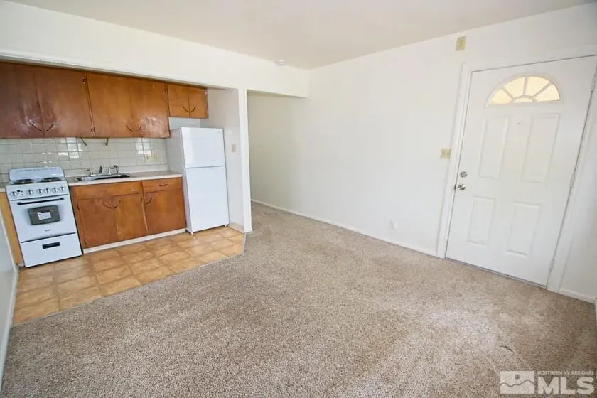 1050 Holcomb, Reno, Nevada 89502, 1 Bedroom Bedrooms, ,1 BathroomBathrooms,Residential Lease,Manufactured,Holcomb,250059037