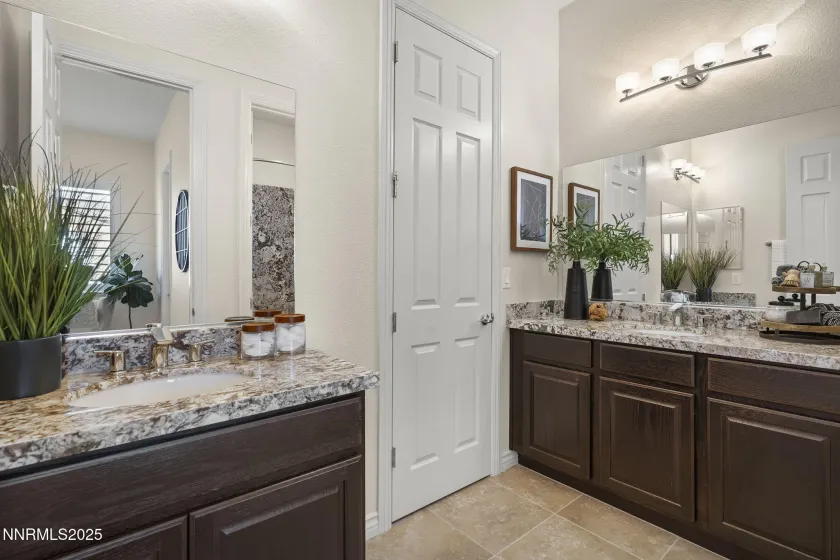 425 Chelmsford, Verdi, Nevada 89439, 3 Bedrooms Bedrooms, ,3 BathroomsBathrooms,Residential,Residential,Chelmsford,250059038