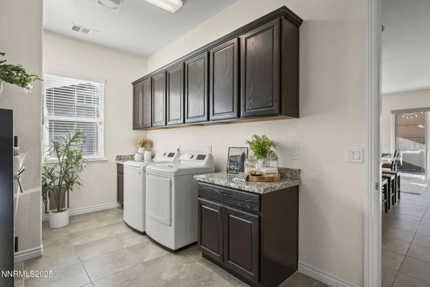 425 Chelmsford, Verdi, Nevada 89439, 3 Bedrooms Bedrooms, ,3 BathroomsBathrooms,Residential,Residential,Chelmsford,250059038