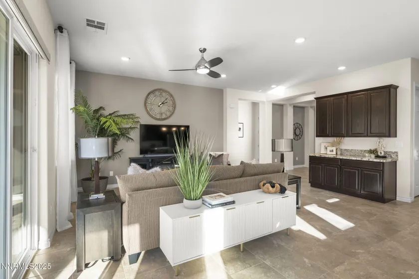 425 Chelmsford, Verdi, Nevada 89439, 3 Bedrooms Bedrooms, ,3 BathroomsBathrooms,Residential,Residential,Chelmsford,250059038