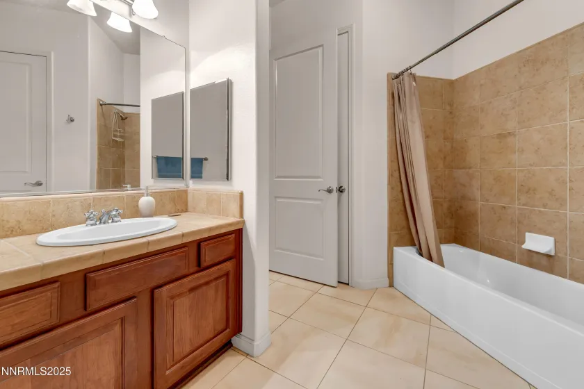 9900 Wilbur May, Reno, Nevada 89521, 3 Bedrooms Bedrooms, ,2 BathroomsBathrooms,Residential,Residential,Wilbur May,250059040