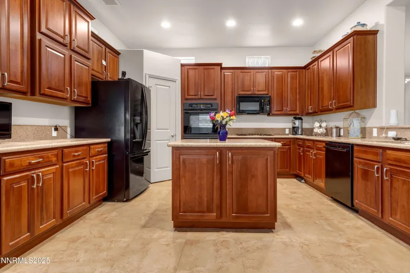 9900 Wilbur May, Reno, Nevada 89521, 3 Bedrooms Bedrooms, ,2 BathroomsBathrooms,Residential,Residential,Wilbur May,250059040