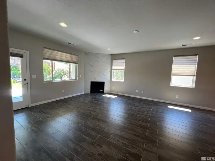 774 Sweet Briar, Sparks, Nevada 89436, 3 Bedrooms Bedrooms, ,3 BathroomsBathrooms,Residential Lease,Manufactured,Sweet Briar,250059048