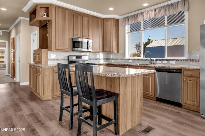 6275 Chimney, Sun Valley, Nevada 89433, 3 Bedrooms Bedrooms, ,2 BathroomsBathrooms,Residential,Residential,Chimney,250059049