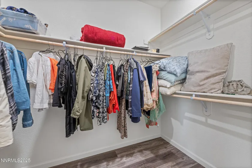 326 Redwall, Dayton, Nevada 89403, 3 Bedrooms Bedrooms, ,2 BathroomsBathrooms,Residential,Residential,Redwall,250059053