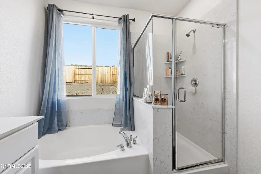 326 Redwall, Dayton, Nevada 89403, 3 Bedrooms Bedrooms, ,2 BathroomsBathrooms,Residential,Residential,Redwall,250059053