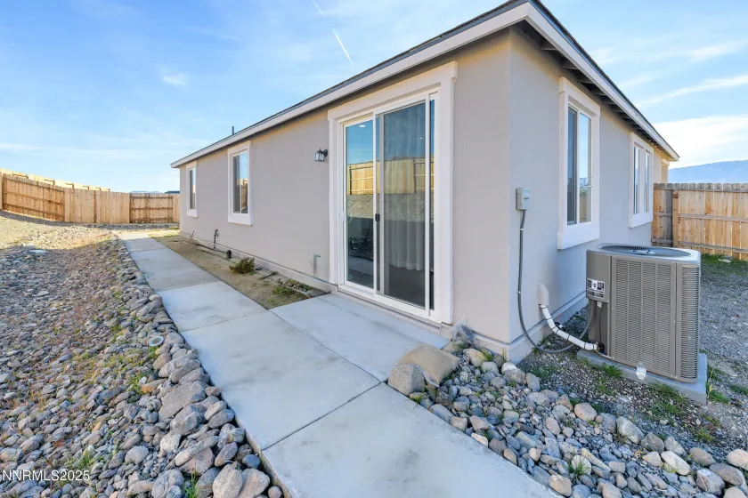 326 Redwall, Dayton, Nevada 89403, 3 Bedrooms Bedrooms, ,2 BathroomsBathrooms,Residential,Residential,Redwall,250059053