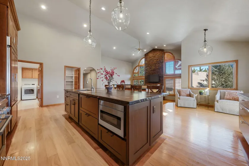 1205 Greensburg, Reno, Nevada 89509, 4 Bedrooms Bedrooms, ,3 BathroomsBathrooms,Residential,Residential,Greensburg,250059072