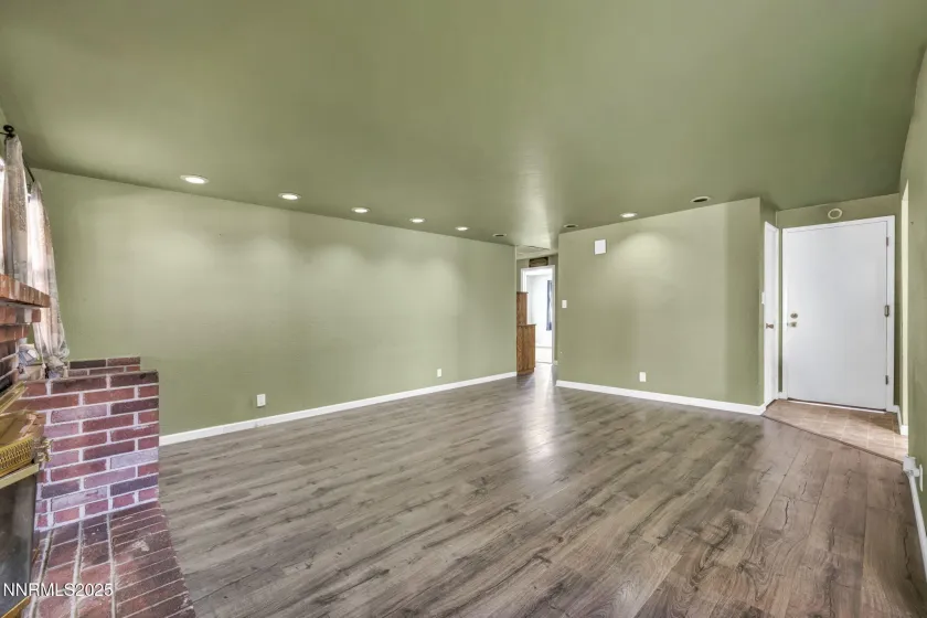 3241 Edna, Sparks, Nevada 89431, 3 Bedrooms Bedrooms, ,2 BathroomsBathrooms,Residential,Residential,Edna,250059074