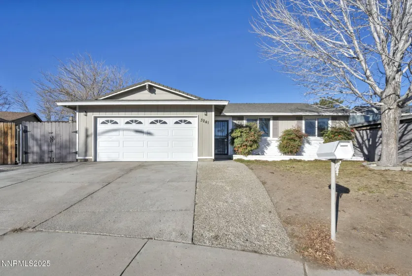 3241 Edna, Sparks, Nevada 89431, 3 Bedrooms Bedrooms, ,2 BathroomsBathrooms,Residential,Residential,Edna,250059074