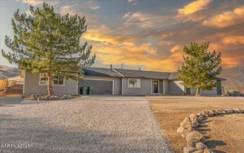 10655 Silver Spur, Reno, Nevada 89508, 3 Bedrooms Bedrooms, ,2 BathroomsBathrooms,Residential,Residential,Silver Spur,250059076