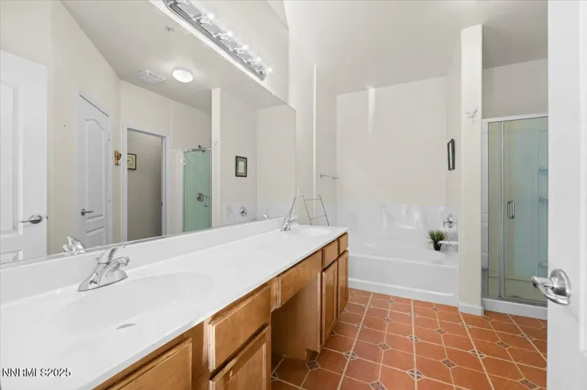 9050 Double R, Reno, Nevada 89521, 2 Bedrooms Bedrooms, ,2 BathroomsBathrooms,Residential,Residential,Double R,250059078