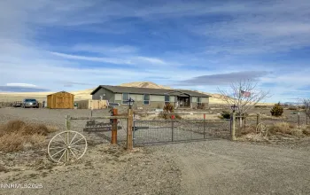 6745 Country, Winnemucca, Nevada 89445, 4 Bedrooms Bedrooms, ,3 BathroomsBathrooms,Residential,Residential,Country,250059082