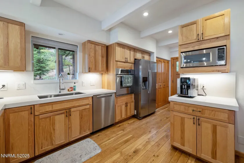 685 Bridger, Incline Village, Nevada 89451, 3 Bedrooms Bedrooms, ,2 BathroomsBathrooms,Residential,Residential,Bridger,250059098