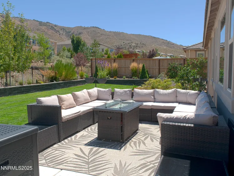 10326 Palladium Mine, Reno, Nevada 89521, 3 Bedrooms Bedrooms, ,3 BathroomsBathrooms,Residential,Residential,Palladium Mine,250059102