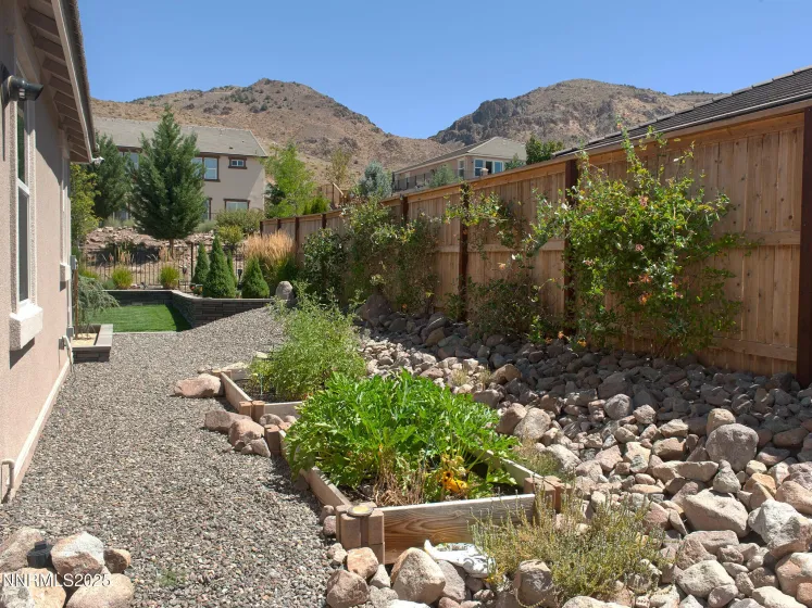 10326 Palladium Mine, Reno, Nevada 89521, 3 Bedrooms Bedrooms, ,3 BathroomsBathrooms,Residential,Residential,Palladium Mine,250059102