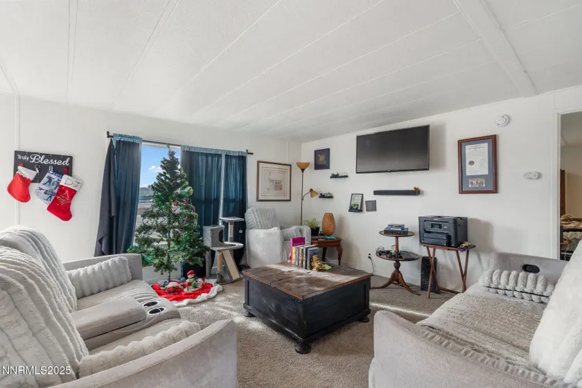 2340 5th, Silver Springs, Nevada 89429, 3 Bedrooms Bedrooms, ,2 BathroomsBathrooms,Residential,Residential,5th,250059104