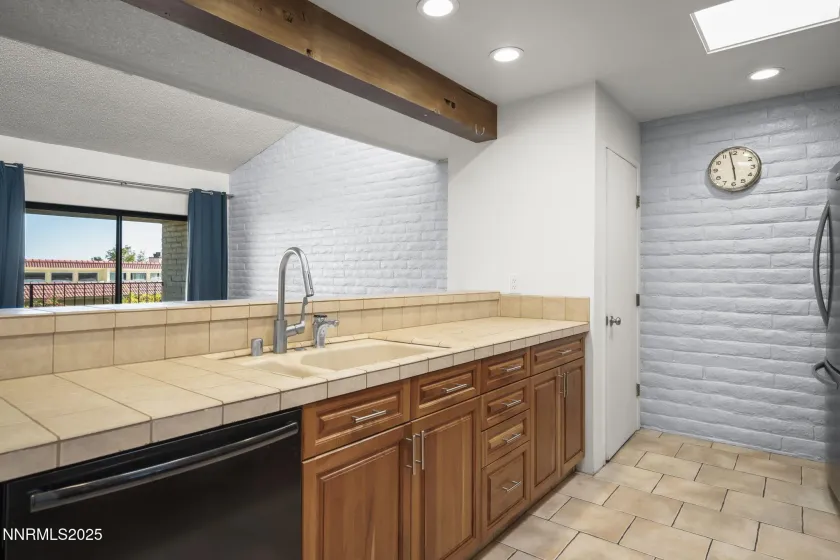 3447 Skyline Blvd, Reno, Nevada 89509, 4 Bedrooms Bedrooms, ,3 BathroomsBathrooms,Residential Lease,Manufactured,Skyline Blvd,250059107