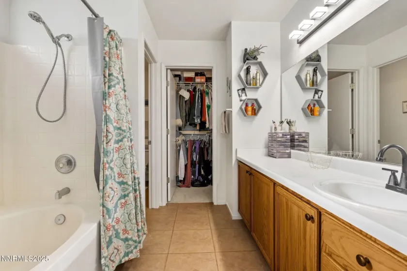 4086 Sycamore, Reno, Nevada 89502, 3 Bedrooms Bedrooms, ,3 BathroomsBathrooms,Residential,Residential,Sycamore,250059109