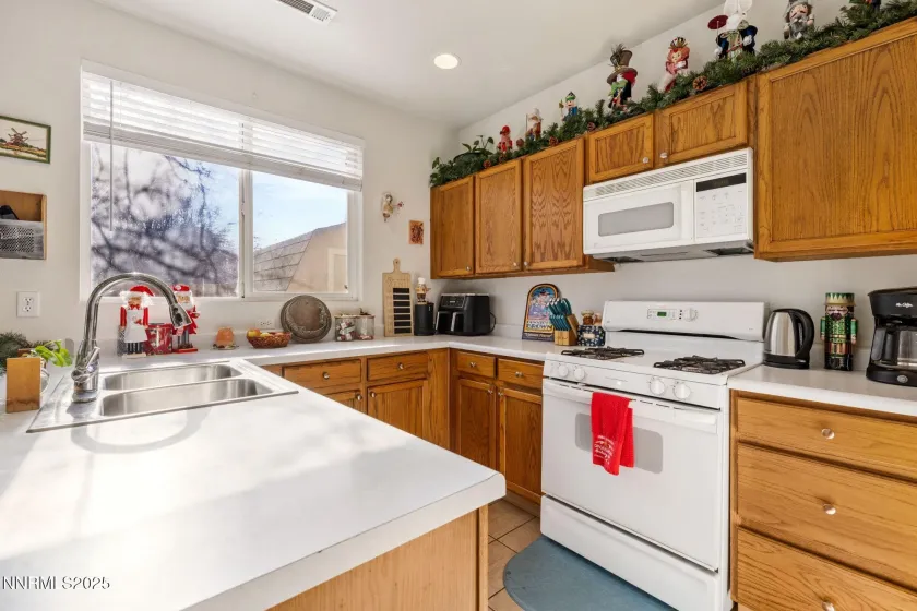 4086 Sycamore, Reno, Nevada 89502, 3 Bedrooms Bedrooms, ,3 BathroomsBathrooms,Residential,Residential,Sycamore,250059109