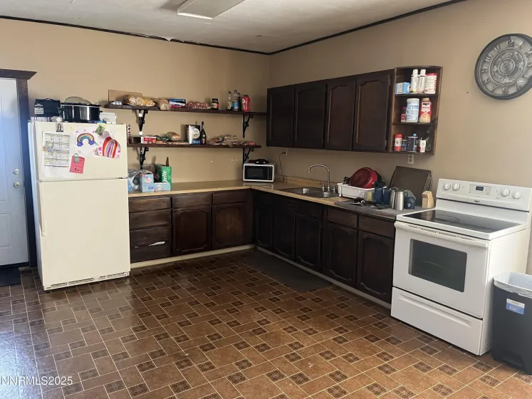 360 2nd, Battle Mountain, Nevada 89820, 2 Bedrooms Bedrooms, ,1 BathroomBathrooms,Residential,Residential,2nd,250059110