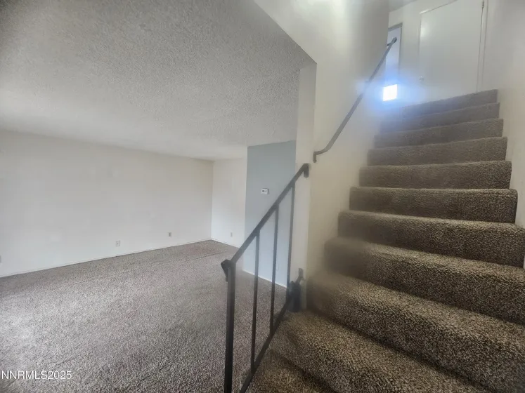 828 Woodglen, Sparks, Nevada 89434, 2 Bedrooms Bedrooms, ,2 BathroomsBathrooms,Residential,Residential,Woodglen,250059125