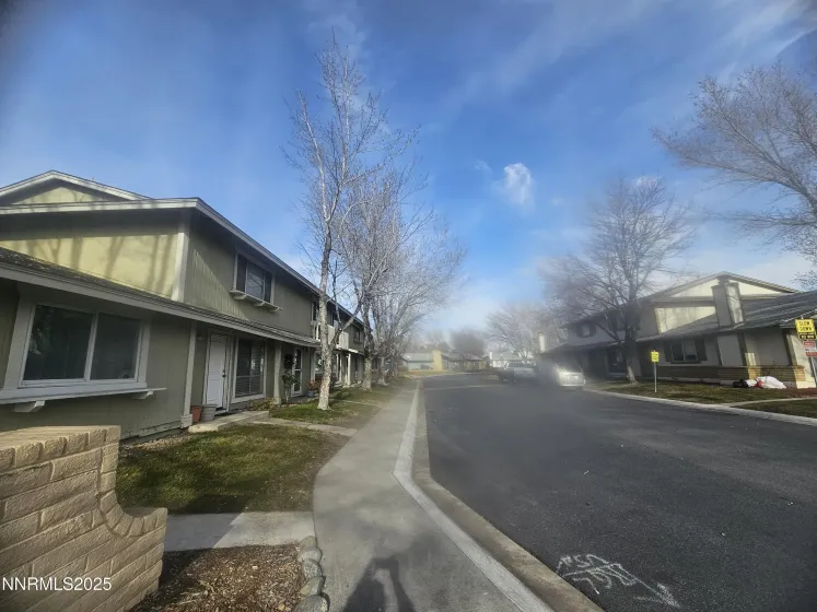 828 Woodglen, Sparks, Nevada 89434, 2 Bedrooms Bedrooms, ,2 BathroomsBathrooms,Residential,Residential,Woodglen,250059125