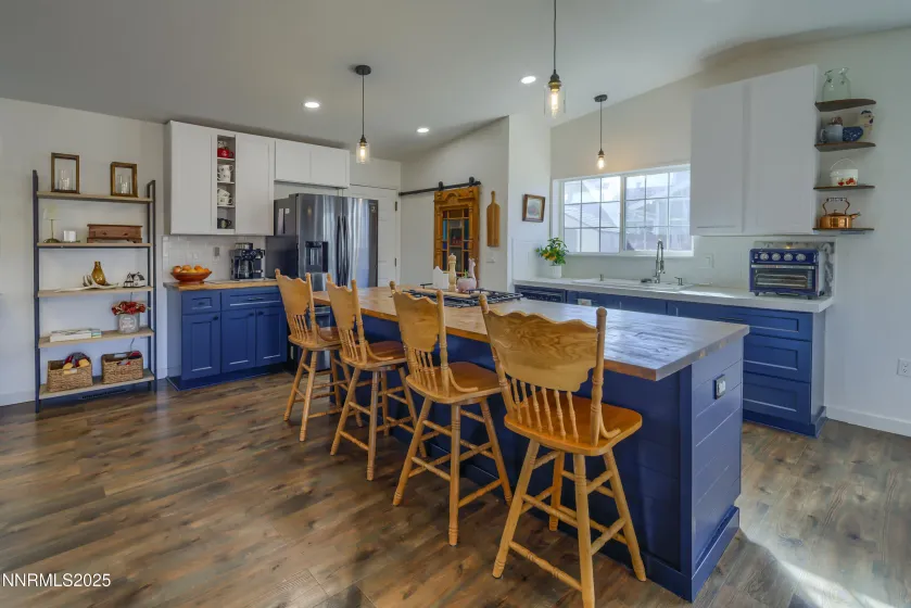 1422 Patricia, Gardnerville, Nevada 89460, 3 Bedrooms Bedrooms, ,2 BathroomsBathrooms,Residential,Residential,Patricia,250059126