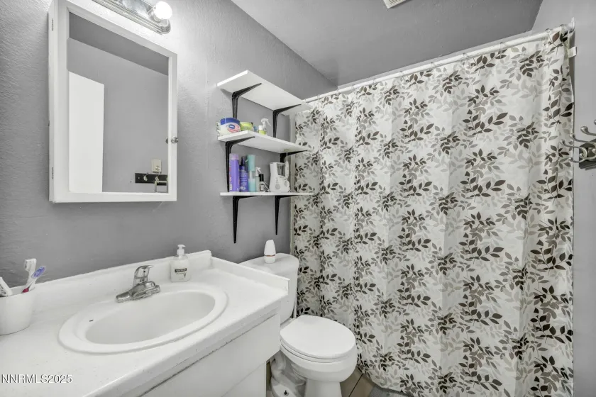 210 Hampton, Carson City, Nevada 89706, 2 Bedrooms Bedrooms, ,1 BathroomBathrooms,Residential,Residential,Hampton,250059133