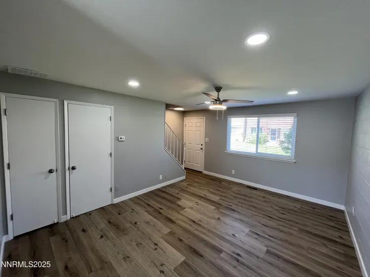 1140 Curry, Carson City, Nevada 89703, 2 Bedrooms Bedrooms, ,1 BathroomBathrooms,Residential,Residential,Curry,250059134