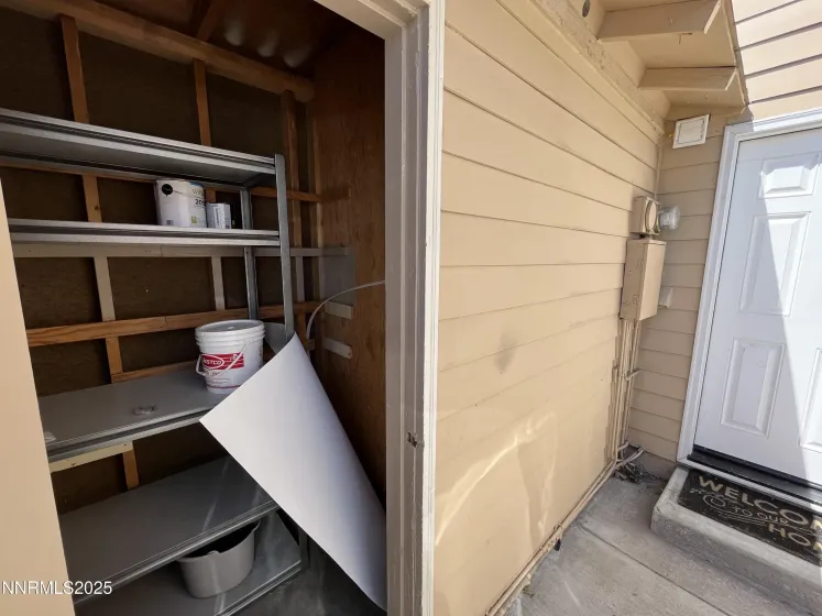 1140 Curry, Carson City, Nevada 89703, 2 Bedrooms Bedrooms, ,1 BathroomBathrooms,Residential,Residential,Curry,250059134