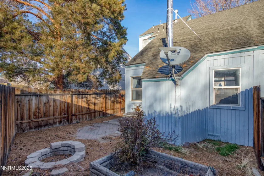 2545 Garfield, Sparks, Nevada 89431, 2 Bedrooms Bedrooms, ,2 BathroomsBathrooms,Residential,Residential,Garfield,250059136