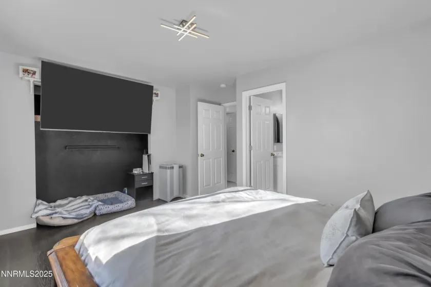 7008 Mozart, Sun Valley, Nevada 89433, 3 Bedrooms Bedrooms, ,2 BathroomsBathrooms,Residential,Residential,Mozart,250059141