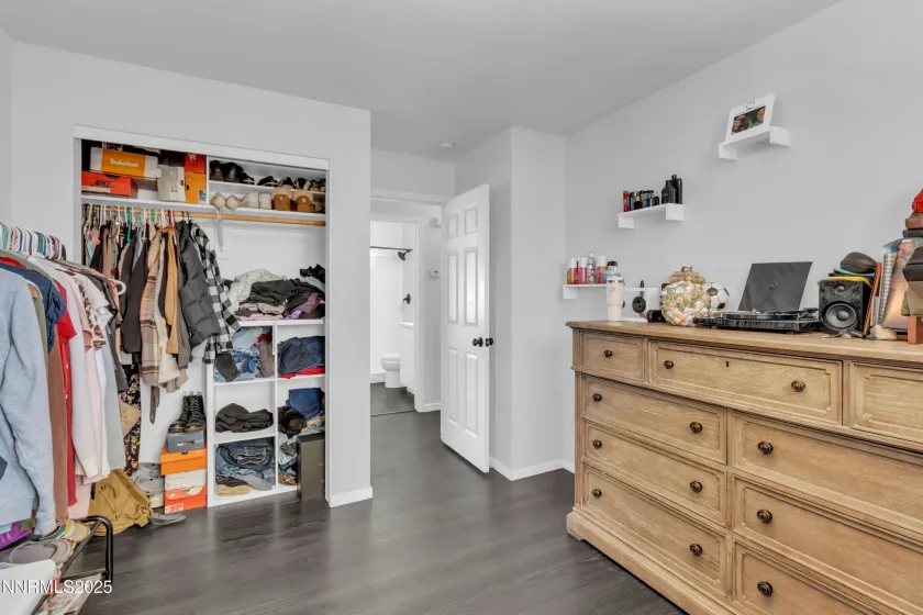 7008 Mozart, Sun Valley, Nevada 89433, 3 Bedrooms Bedrooms, ,2 BathroomsBathrooms,Residential,Residential,Mozart,250059141