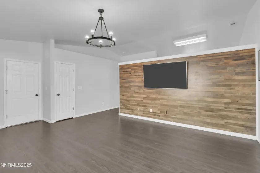 7008 Mozart, Sun Valley, Nevada 89433, 3 Bedrooms Bedrooms, ,2 BathroomsBathrooms,Residential,Residential,Mozart,250059141