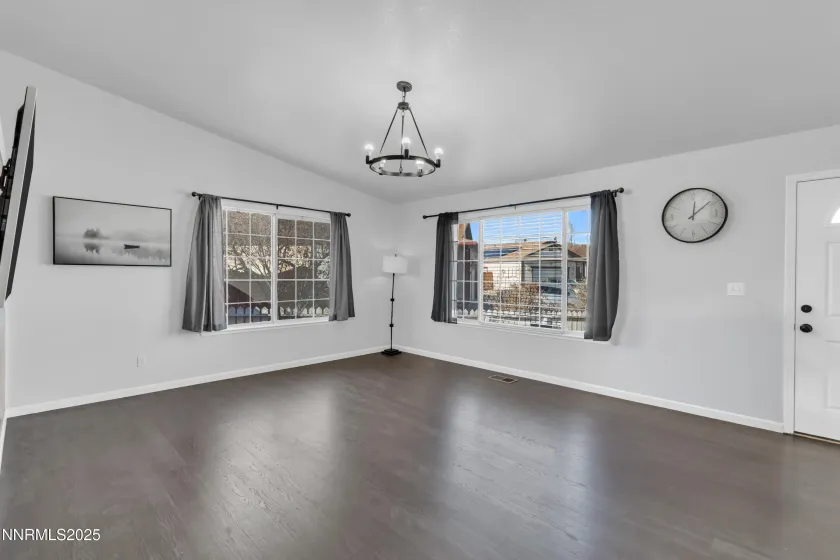 7008 Mozart, Sun Valley, Nevada 89433, 3 Bedrooms Bedrooms, ,2 BathroomsBathrooms,Residential,Residential,Mozart,250059141