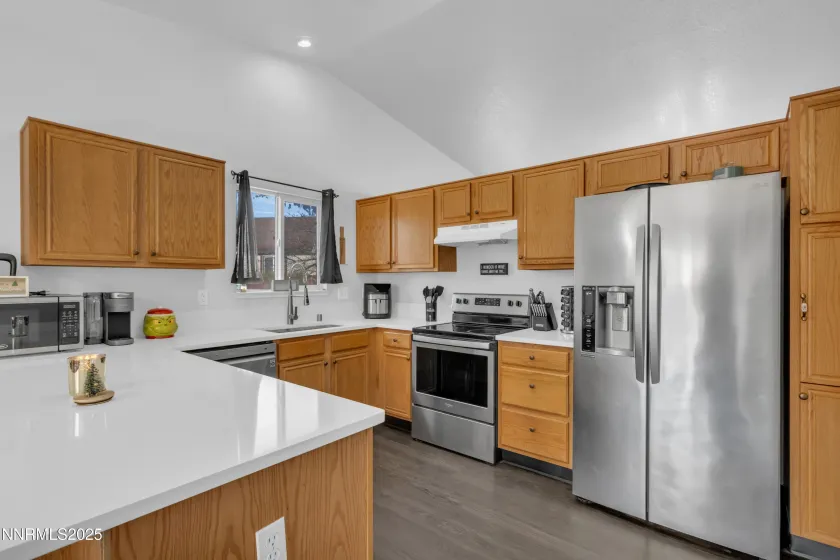 7008 Mozart, Sun Valley, Nevada 89433, 3 Bedrooms Bedrooms, ,2 BathroomsBathrooms,Residential,Residential,Mozart,250059141