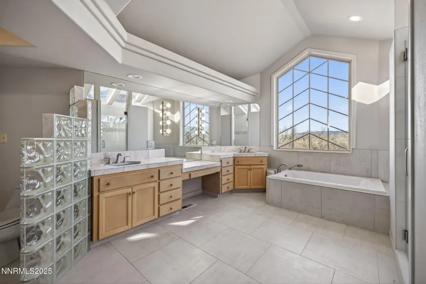 1580 Fifth Green, Gardnerville, Nevada 89460, 4 Bedrooms Bedrooms, ,4 BathroomsBathrooms,Residential,Residential,Fifth Green,250059143